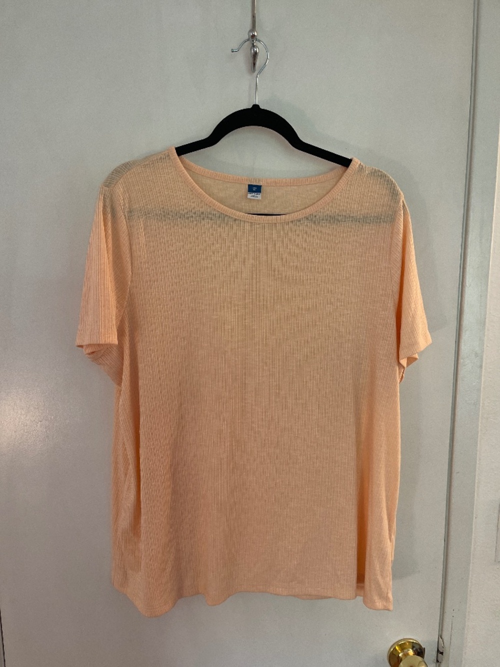 Old Navy luxe t shirt size xl peach color